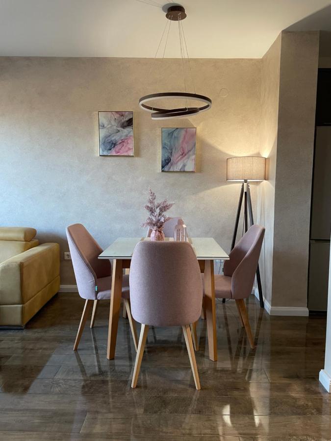 Roosevelt Apartment Skopje Luaran gambar